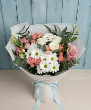 Букет цветов из:  Розы, Лизиантусы и Хризантемы в Вихоревке