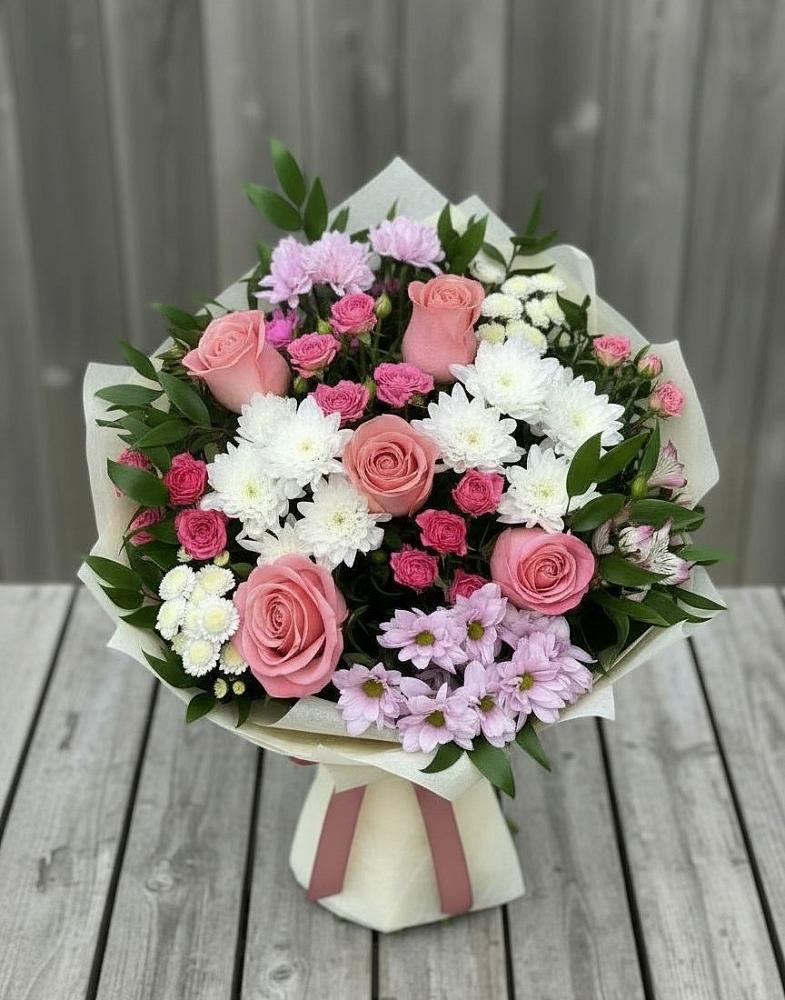 Букет цветов из: Альстромерии, Гвоздики, Розы и Хризантемы в Вихоревке