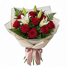 Букет цветов из:  Лилии и Розы #REPLACE_PRED# Вихоревке