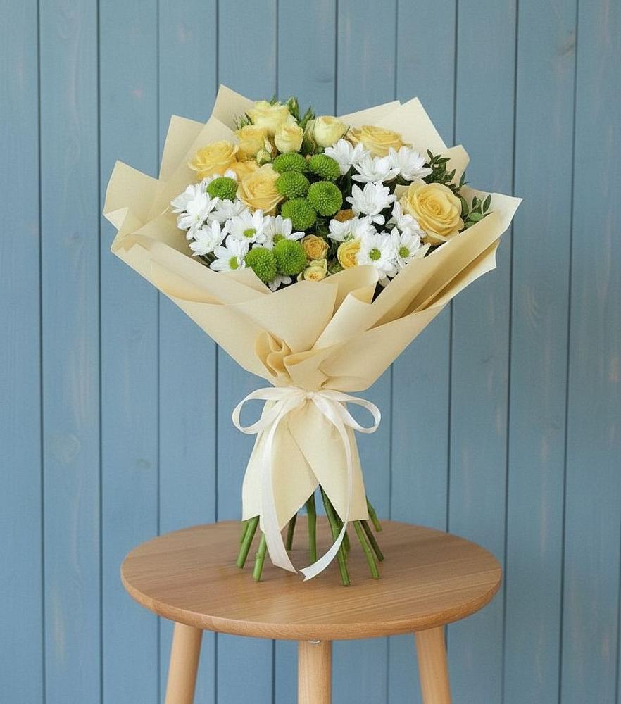 Букет цветов из: Хризантемы и Розы в Вихоревке