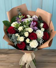 Букет цветов из:  Розы и Альстромерии в Вихоревке