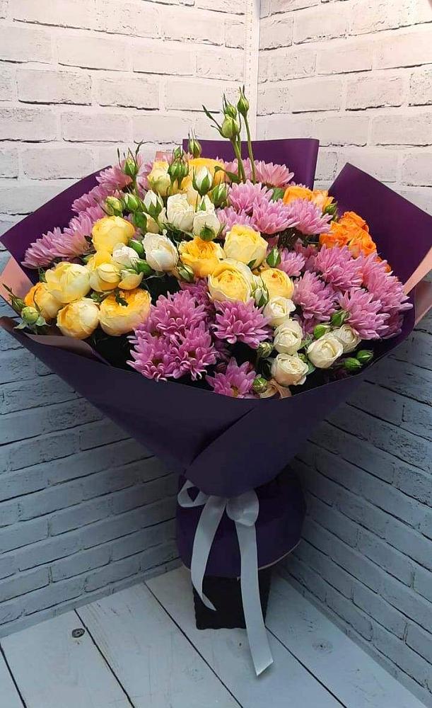 Букет цветов из: Хризантемы и Розы в Вихоревке