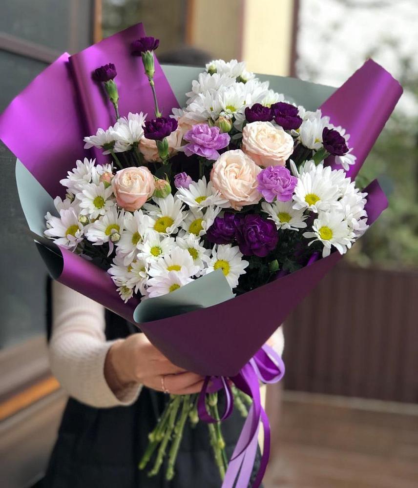 Букет цветов из: Хризантемы, Гвоздики и Розы в Вихоревке