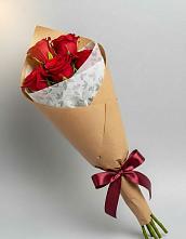 Букет цветов из:  Розы #REPLACE_PRED# Вихоревке