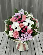 Букет цветов из:  Альстромерии, Гвоздики, Розы и Хризантемы #REPLACE_PRED# Вихоревке