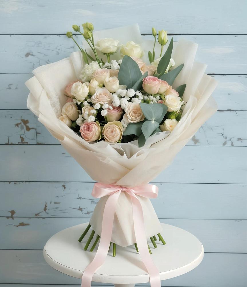 Букет цветов из: Розы и Лизиантусы в Вихоревке