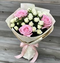 Букет цветов из:  Розы #REPLACE_PRED# Вихоревке