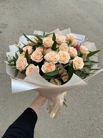 Букет Кремовые розы Латте в Вихоревке
