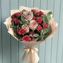 Букет цветов из:  Гвоздики и Розы в Вихоревке